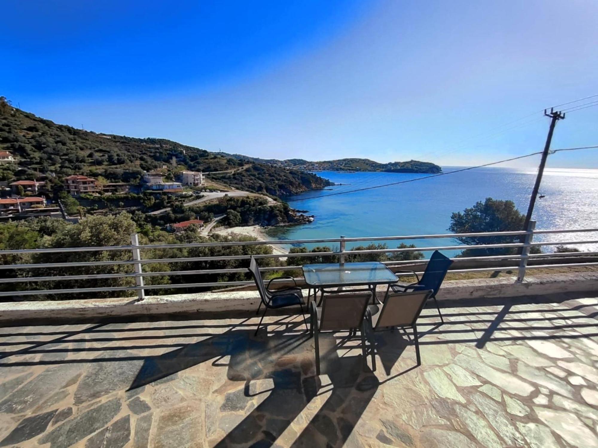 Aegean Beachfront Petriaí Exterior foto